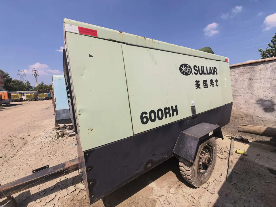 Sullair DPQ600RH · CR-055 · Exterior and running gear